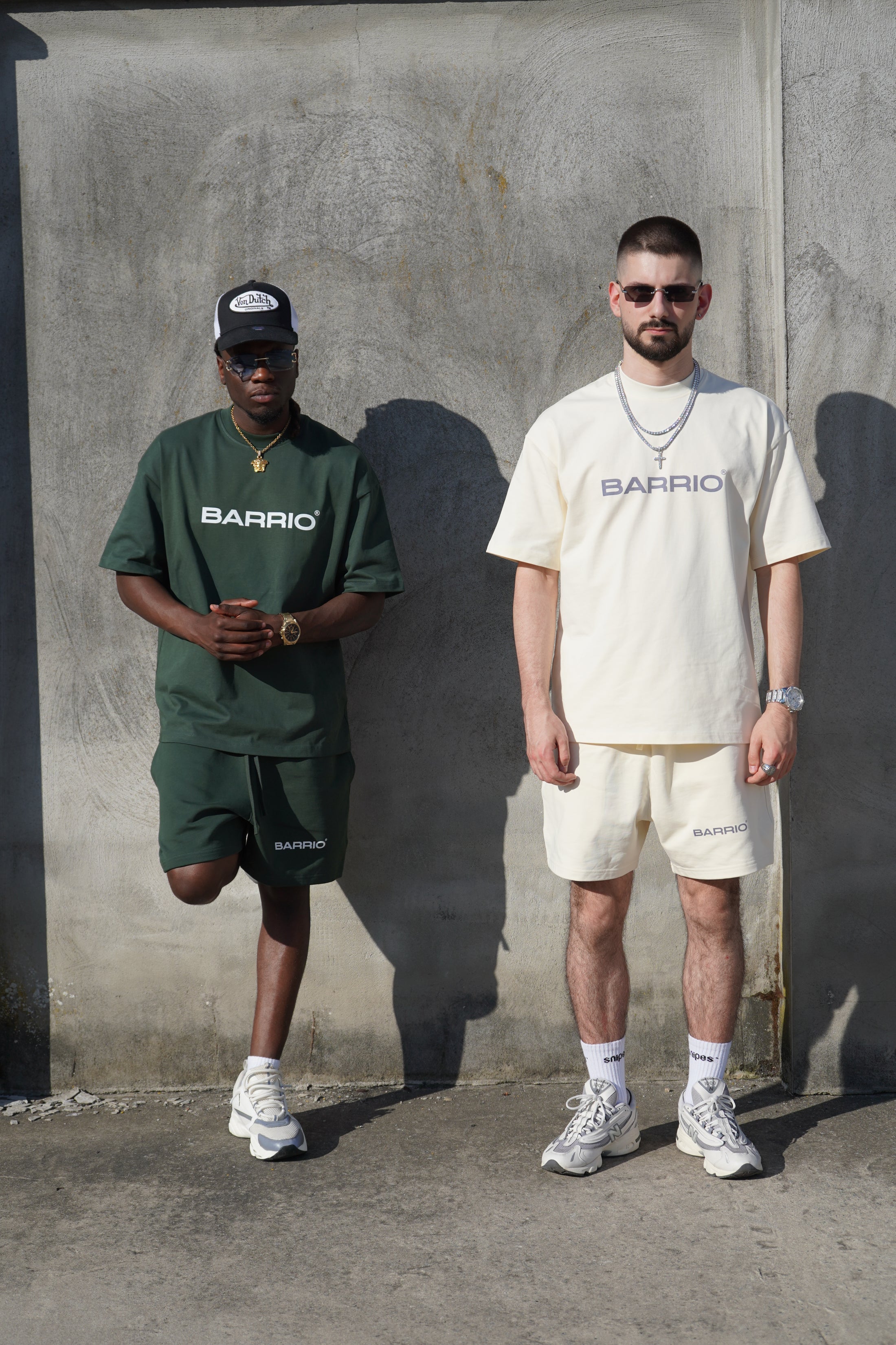 Cream Short | Essentials