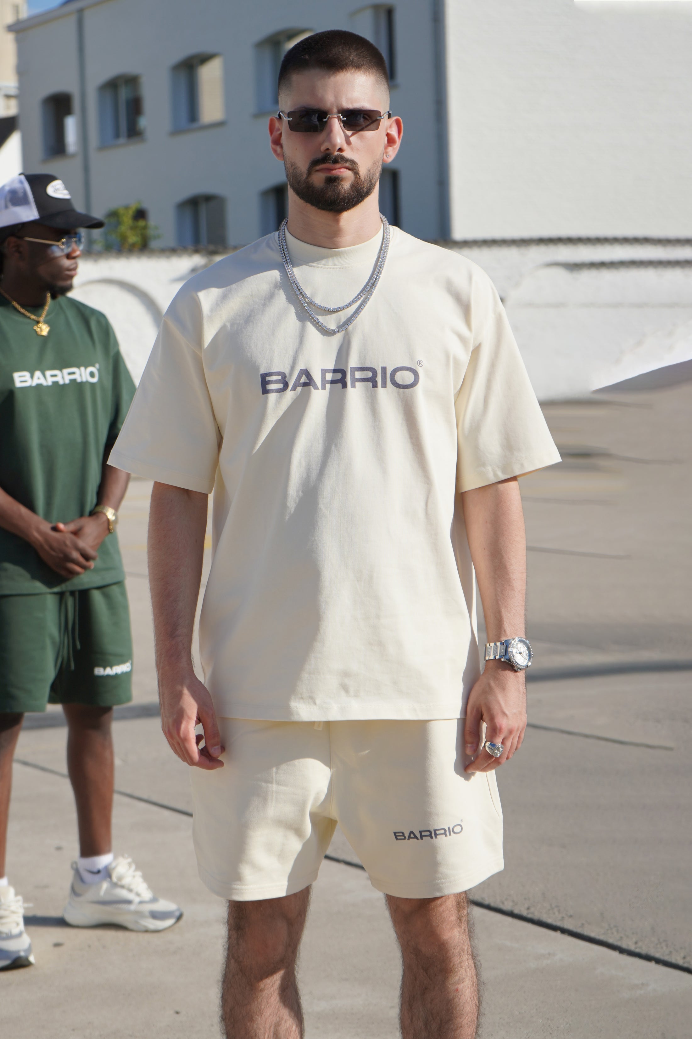 Cream Short | Essentials