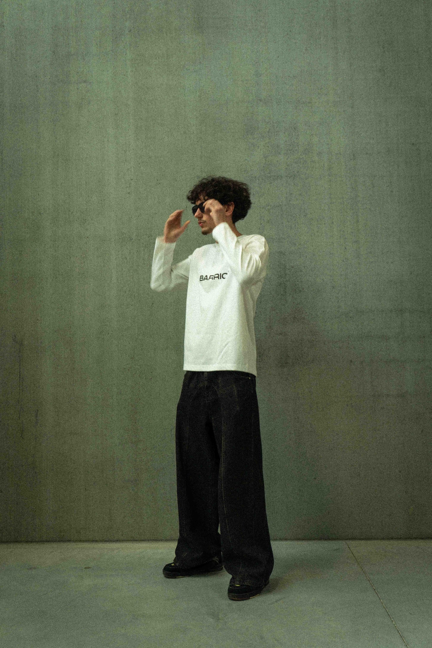 White Longsleeve Shirt | Dream Chaser